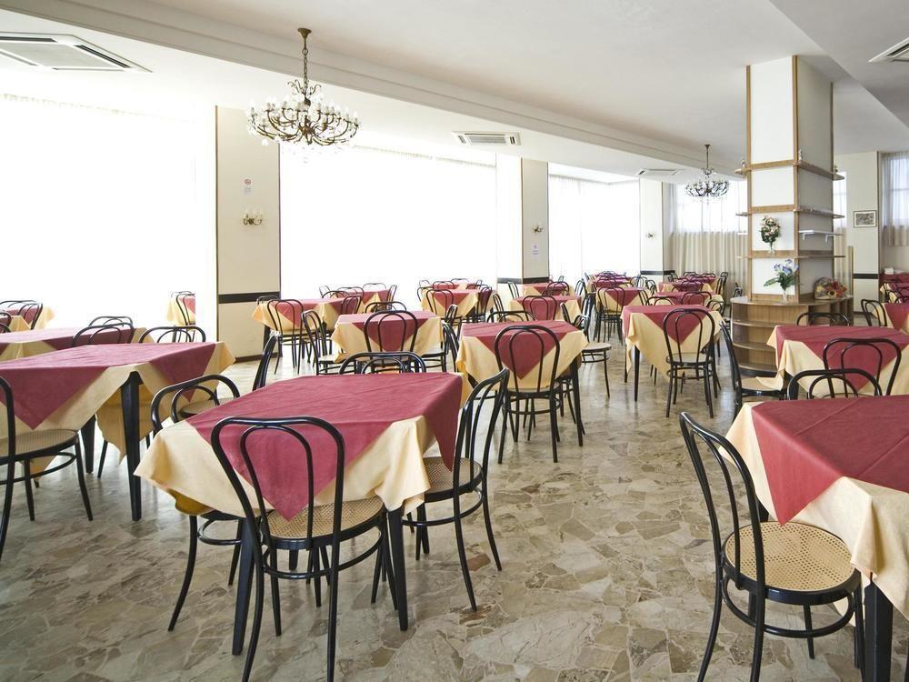 Hotel Telstar Rimini Exterior foto