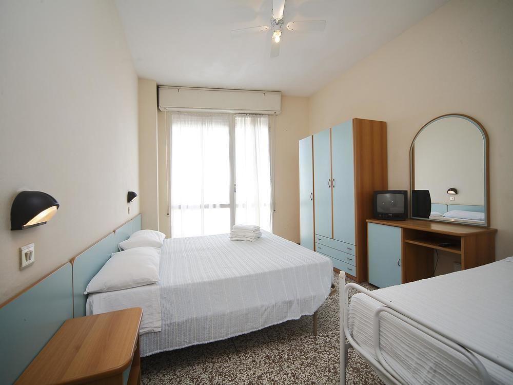 Hotel Telstar Rimini Exterior foto
