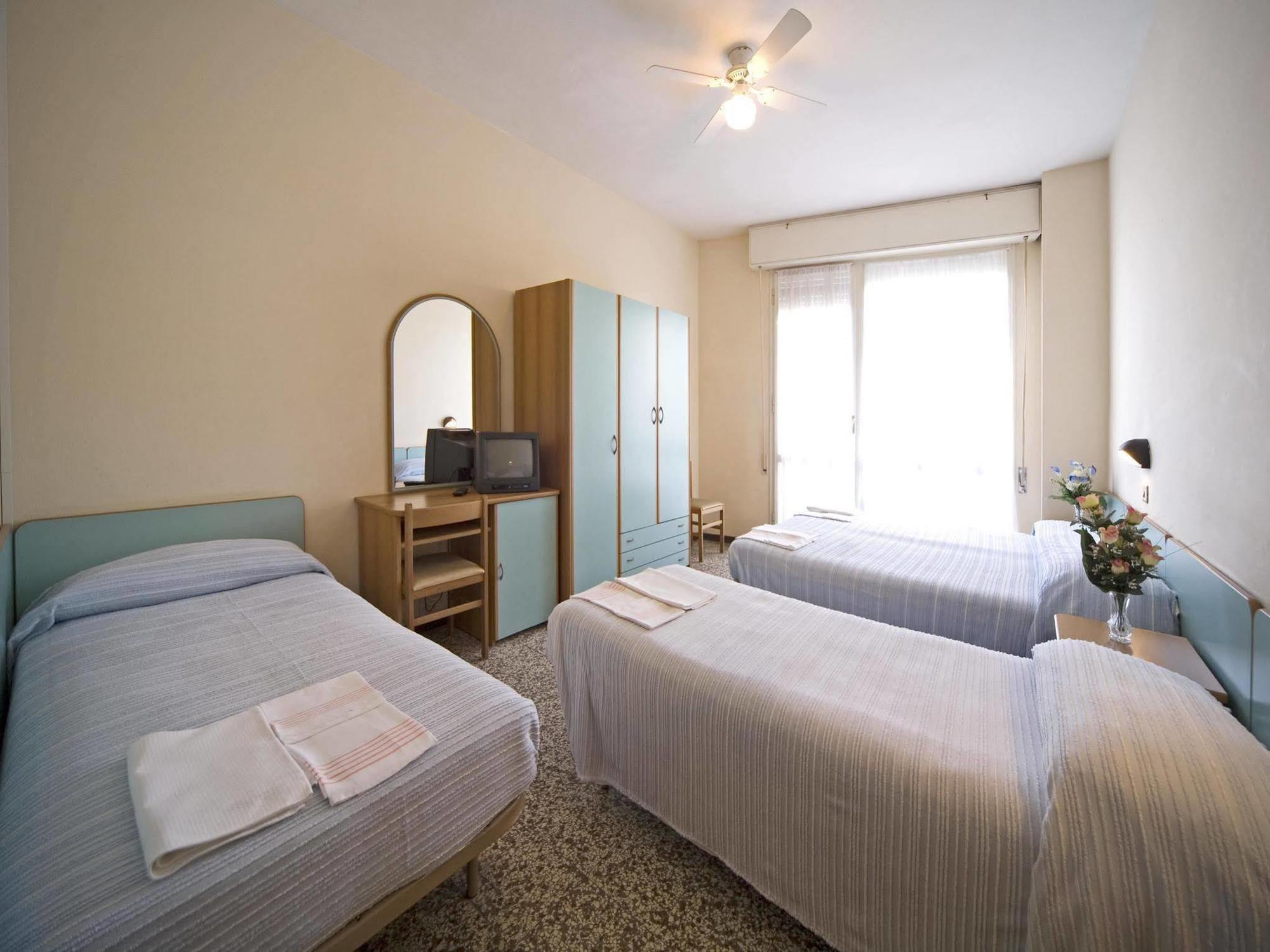Hotel Telstar Rimini Exterior foto