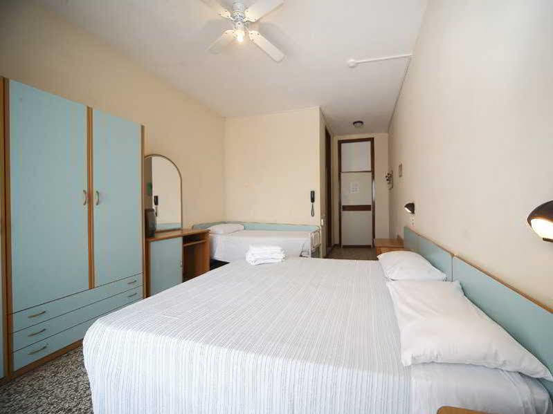 Hotel Telstar Rimini Exterior foto